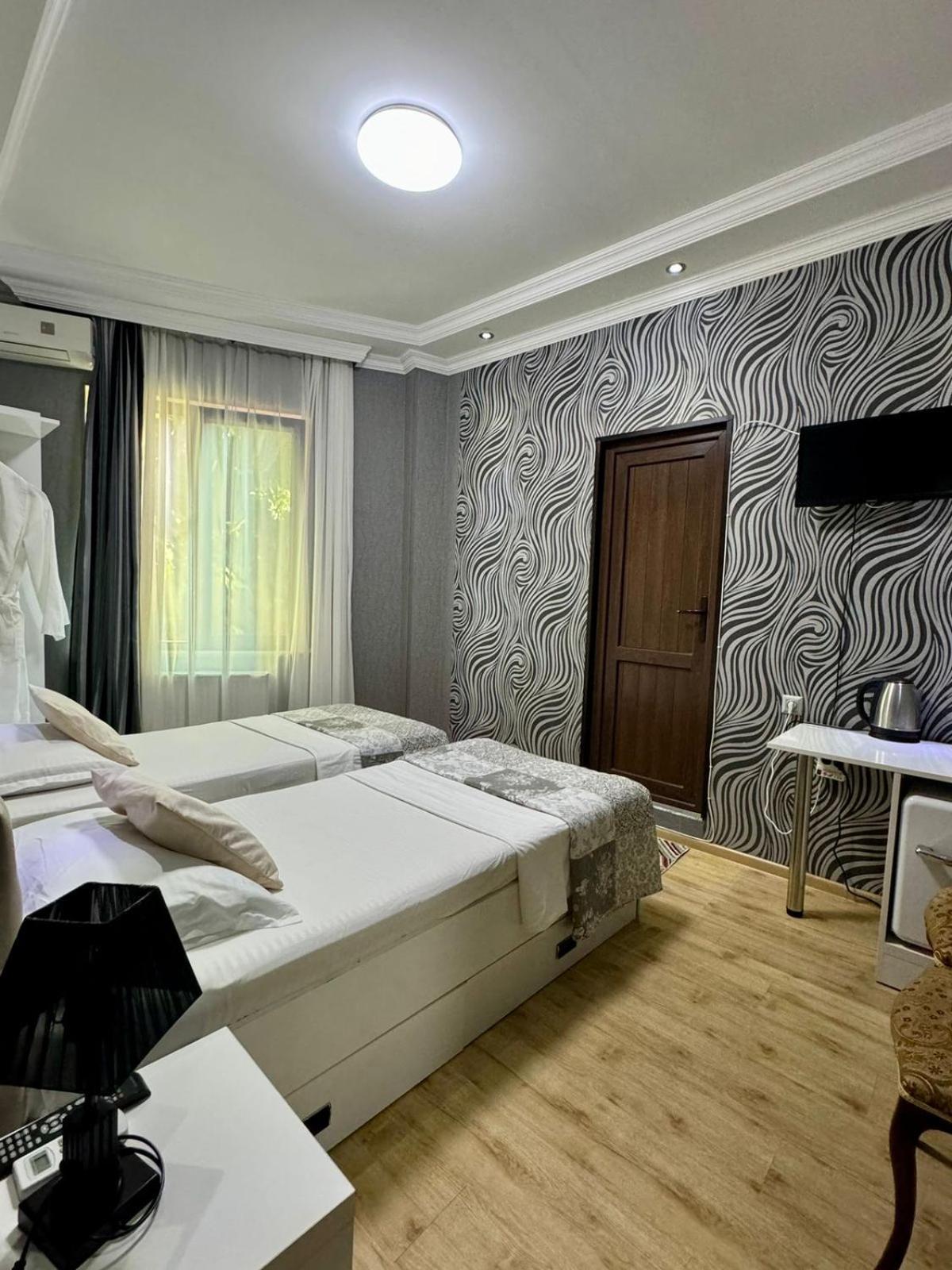 Aisi Kutaisi Hotel Ngoại thất bức ảnh