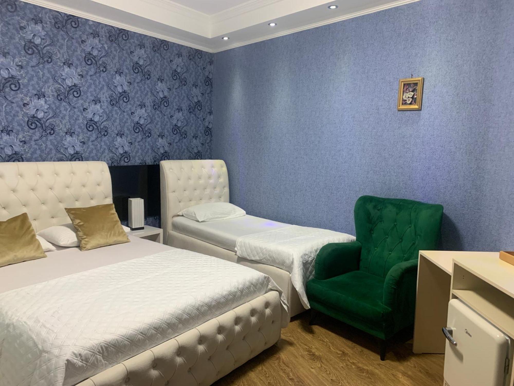 Aisi Kutaisi Hotel Ngoại thất bức ảnh